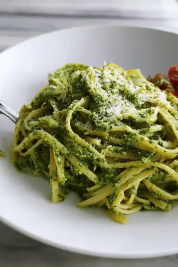 Spinach Pesto Sauce With Linguine or Spaghetti
