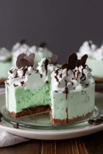 No Bake Mint Chocolate Chip Shamrock Cheesecake