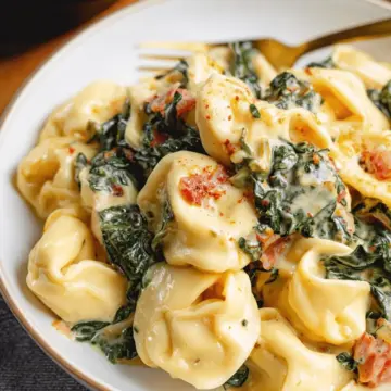 Crock Pot Creamy Tortellini