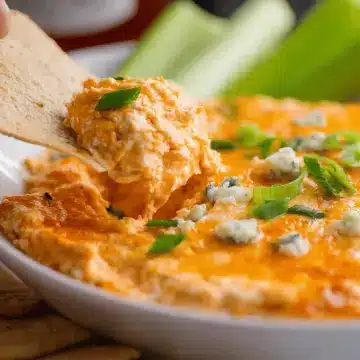 Crock Pot Buffalo Chicken Dip