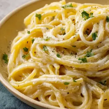 Creamy Garlic Pasta
