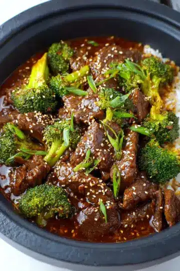 Chinese Style Beef and Broccoli {Slow Cooker Fakeaways}