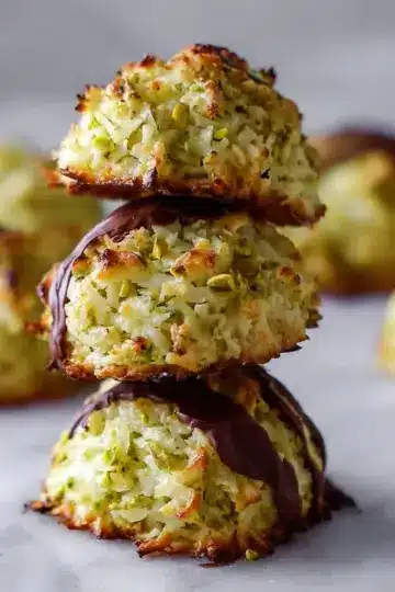 Pistachio Coconut Macaroons – Soft & Chewy